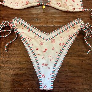 Pacsun White Printed Moira Triangle Bikini bottoms